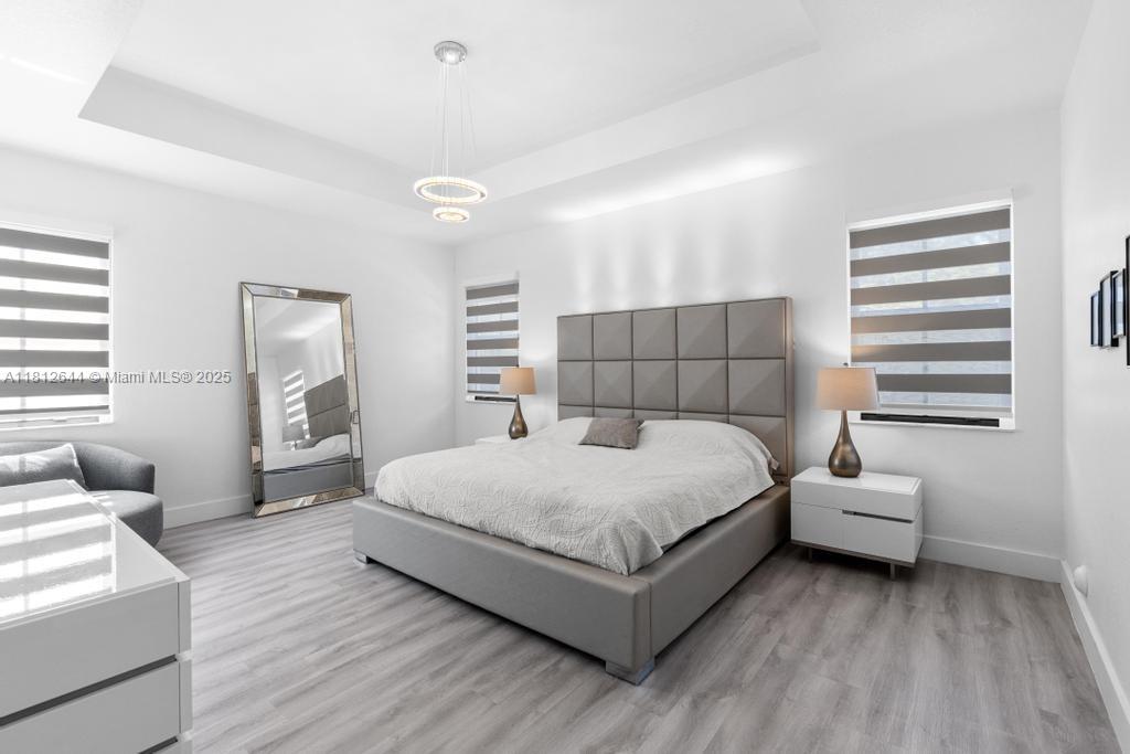 10023 NW 89th Ter, Doral, Florida image 23