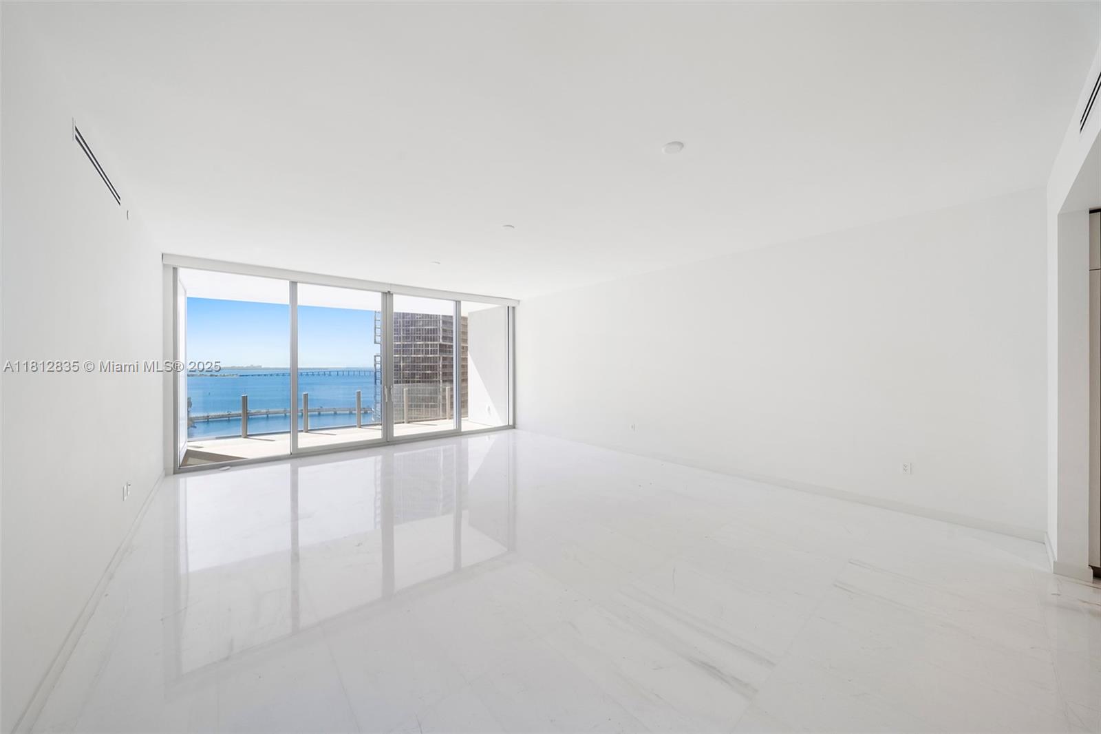 300 Biscayne Boulevard Way #1904C, Miami, Florida image 16