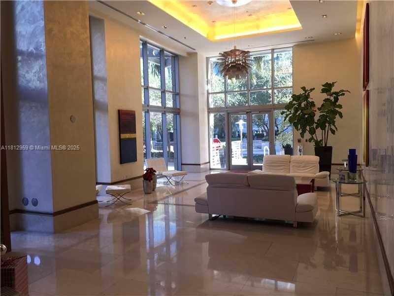 1060 BRICKELL AV #1009, Miami FL 33131