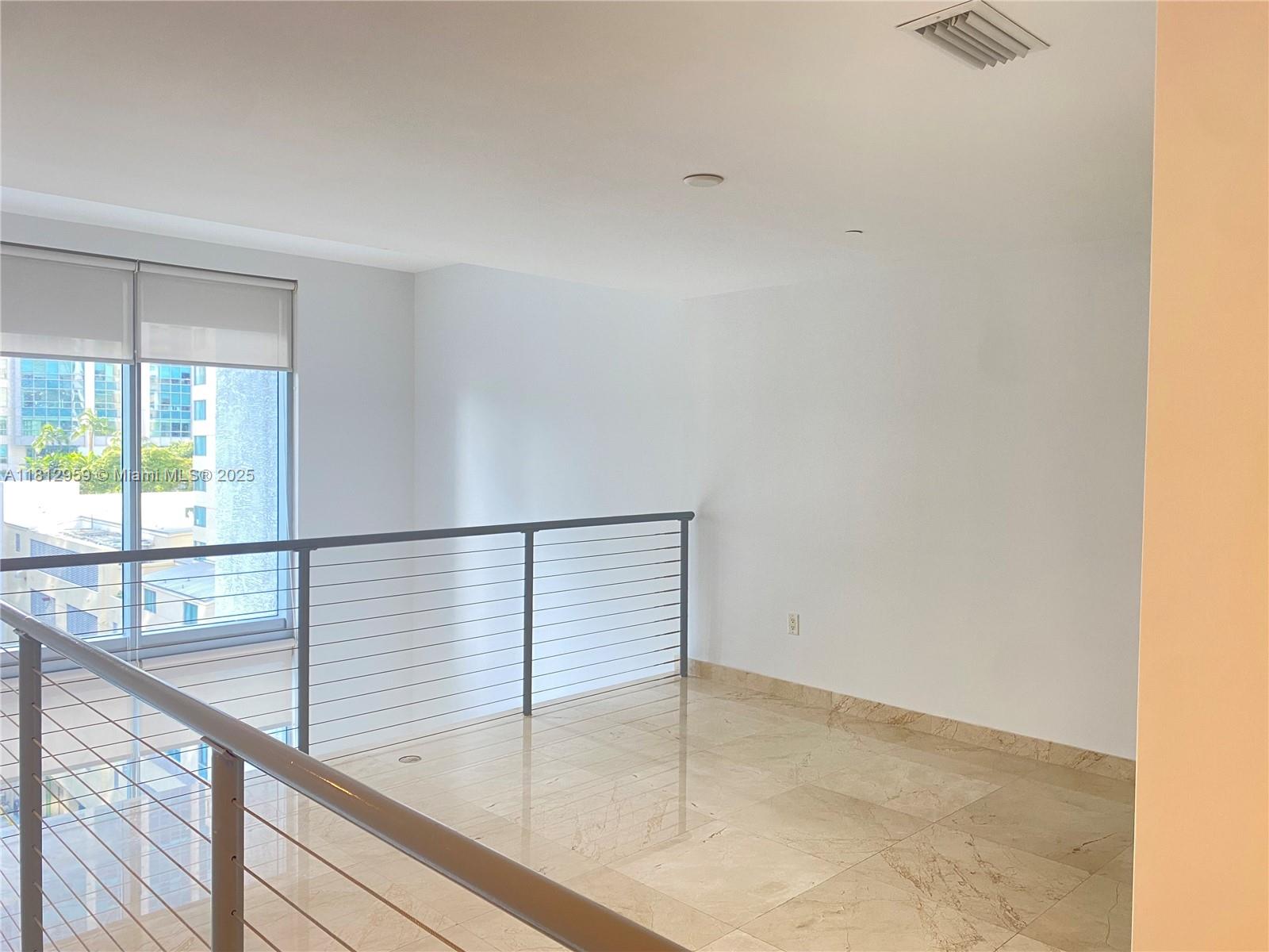 1060 BRICKELL AV #1009, Miami FL 33131