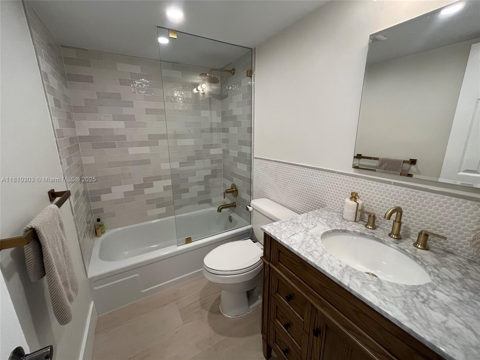 300 Oregon St #206, Hollywood, Florida image 4