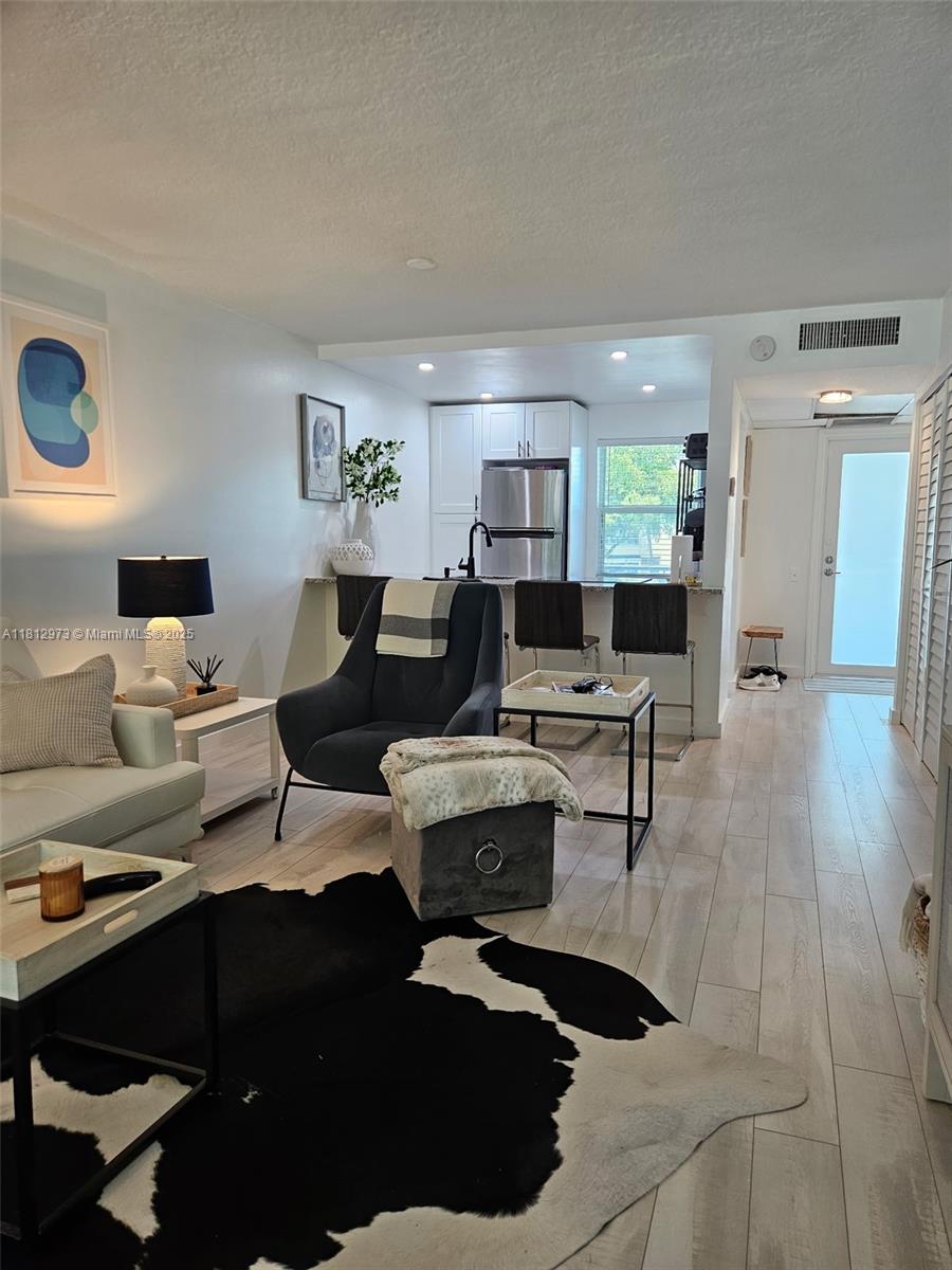 9081 Lime Bay Blvd #302, Tamarac, Florida image 17