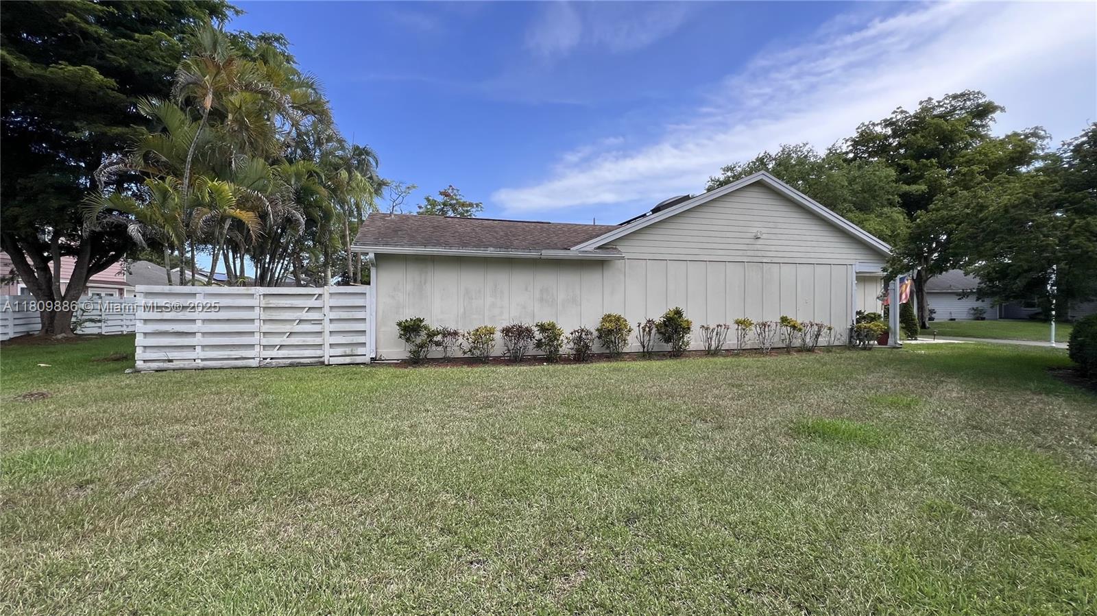 15045 SW 142nd Pl, Miami, Florida image 6