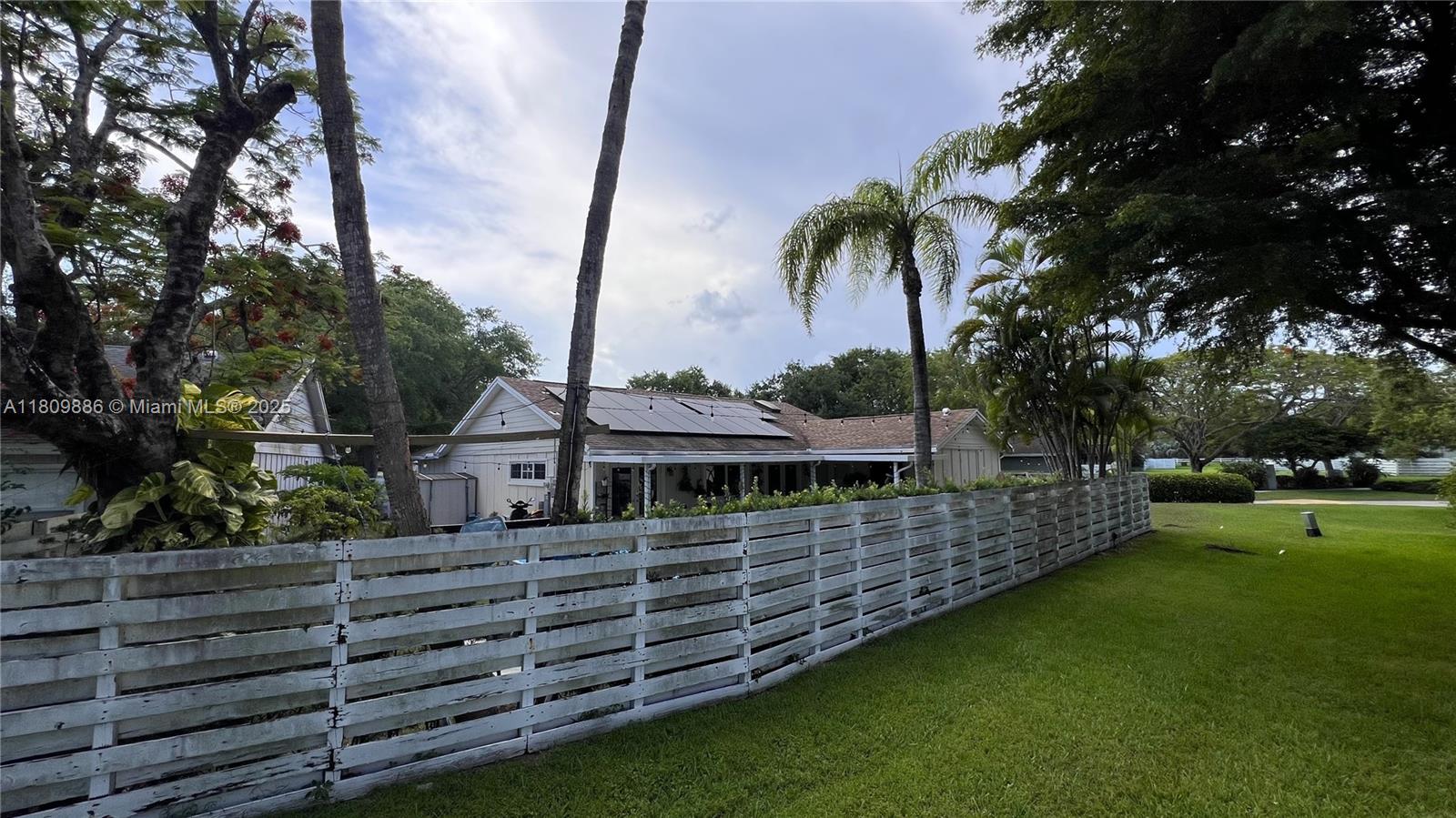 15045 SW 142nd Pl, Miami, Florida image 8