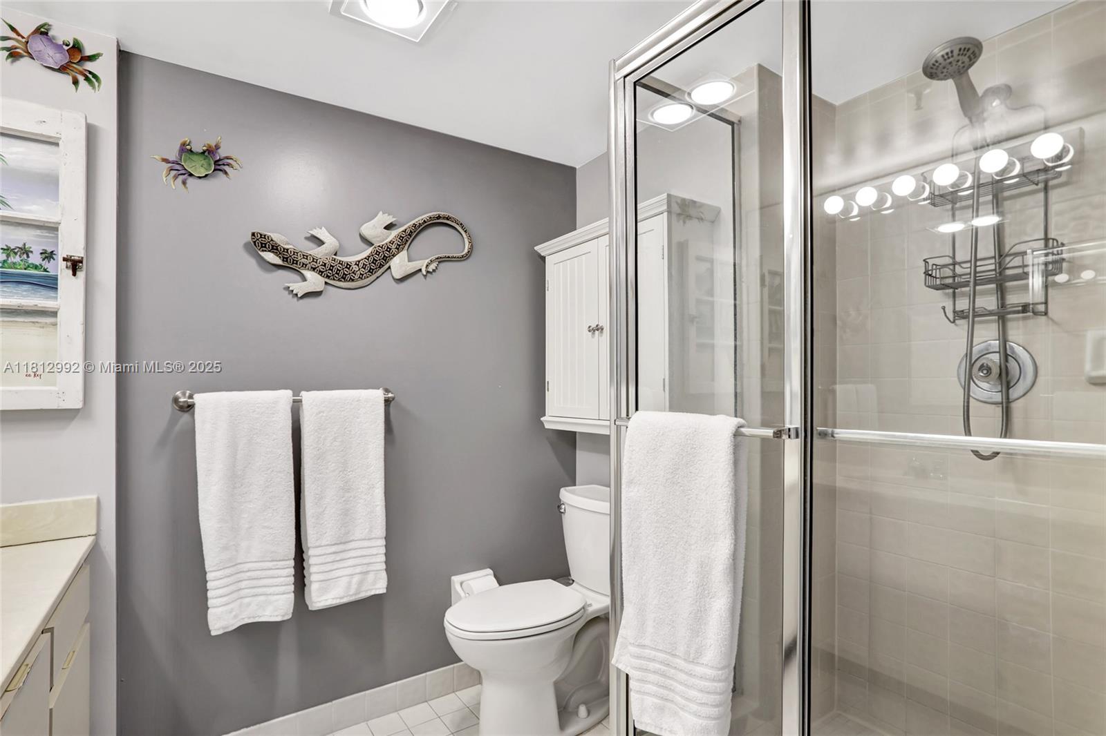 2300 NE 33rd Ave #402, Fort Lauderdale, Florida image 23