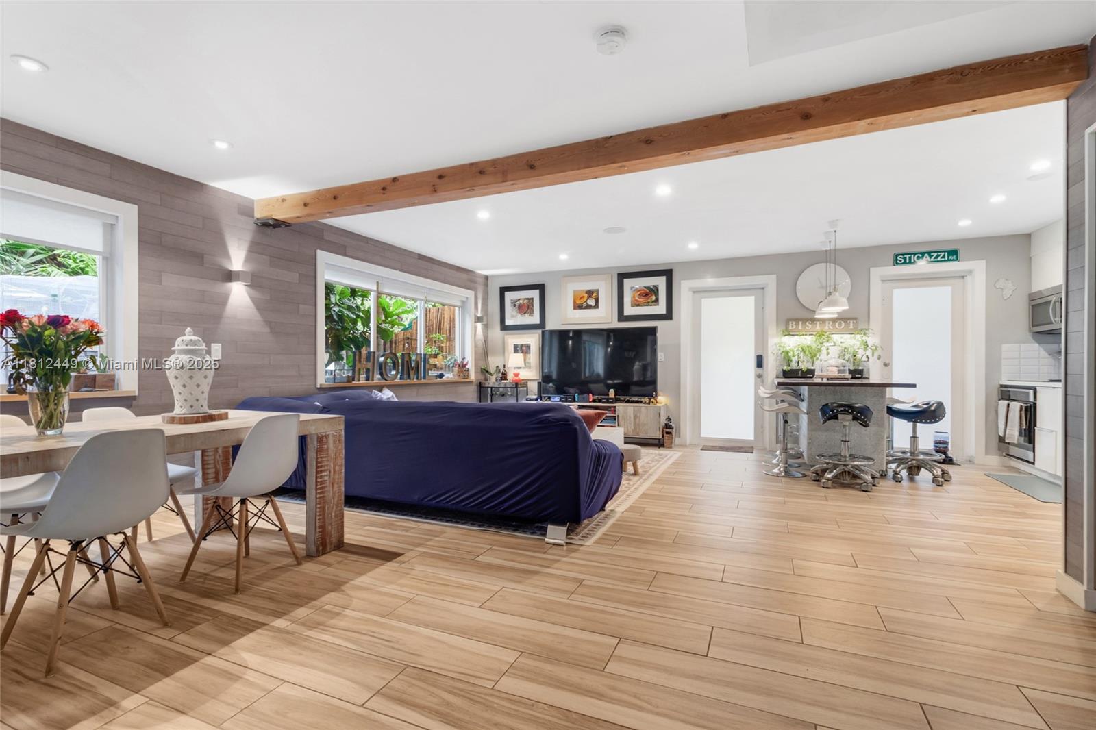 1115 Meridian Ave #TOWNHOUSE, Miami Beach, Florida image 19
