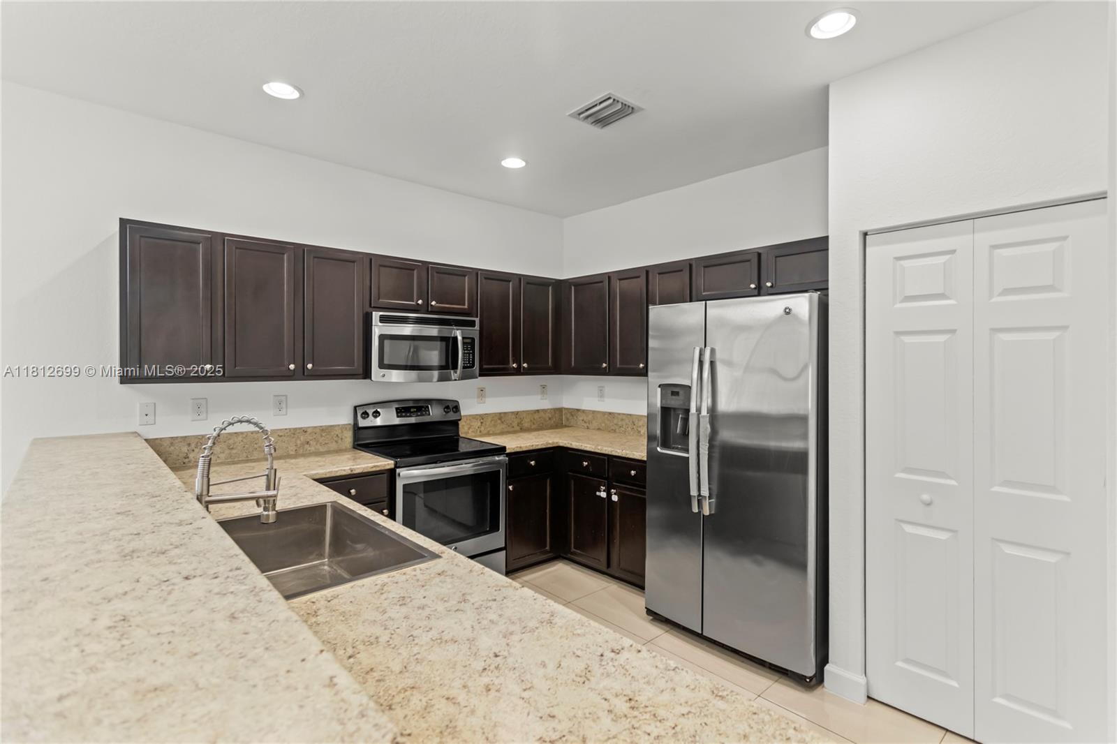 Property photo # 2