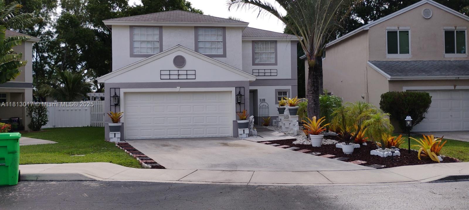 110 E Riverbend Dr, Sunrise, Florida image 1