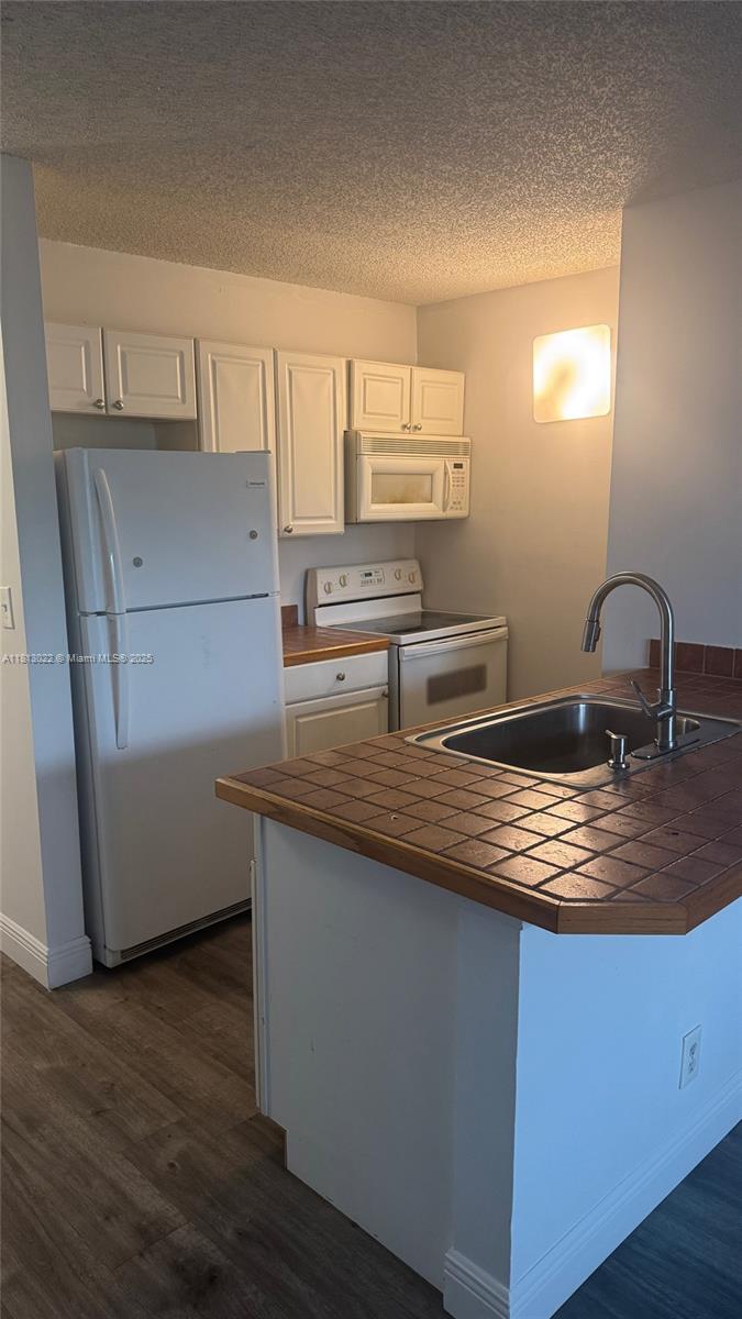 Property photo # 9