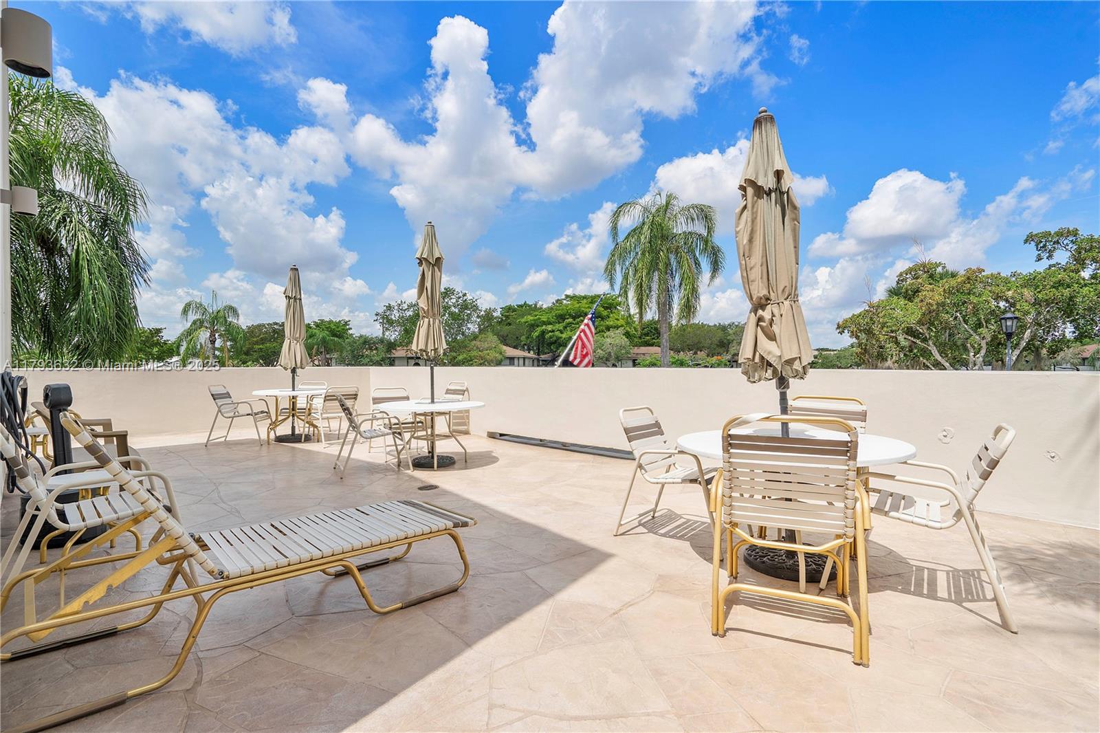 10332 E Clairmont Cir #209, Tamarac, Florida image 24