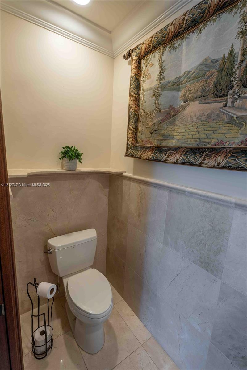 4241 NE 23 Terrace, Lighthouse Point, Florida image 18