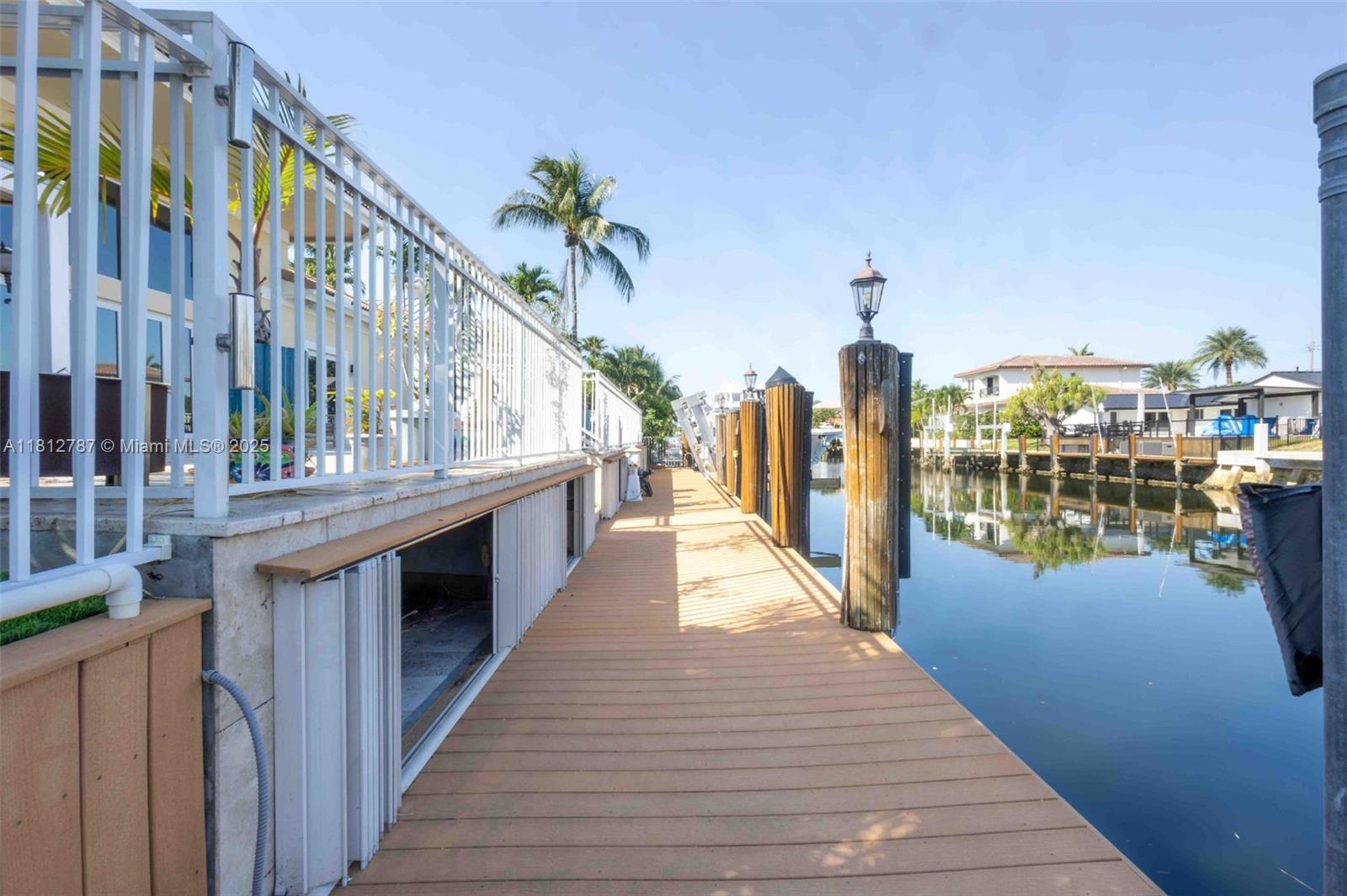 4241 NE 23 Terrace, Lighthouse Point, Florida image 37