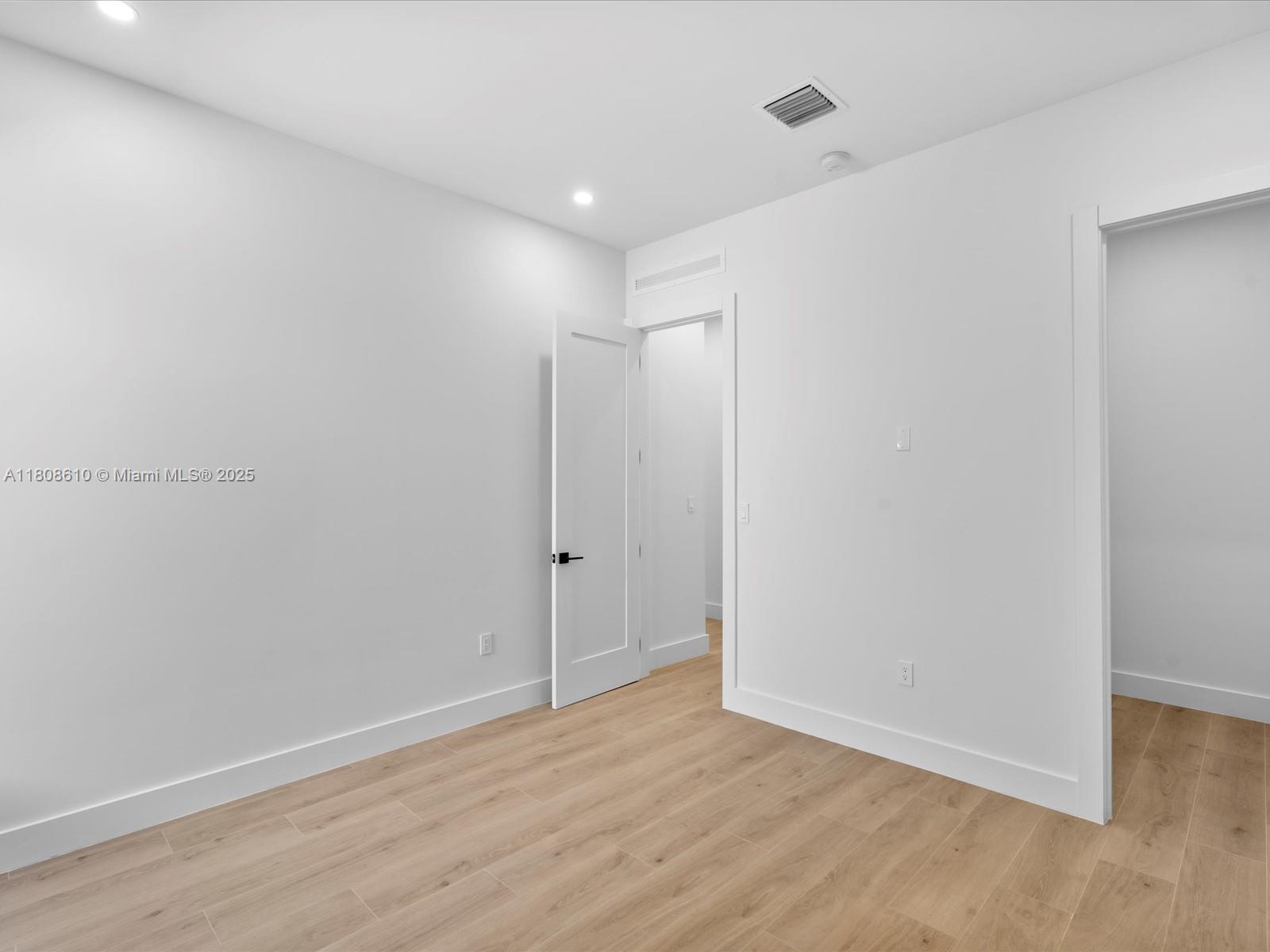 1735 SW 24th Ter, Miami, Florida image 47