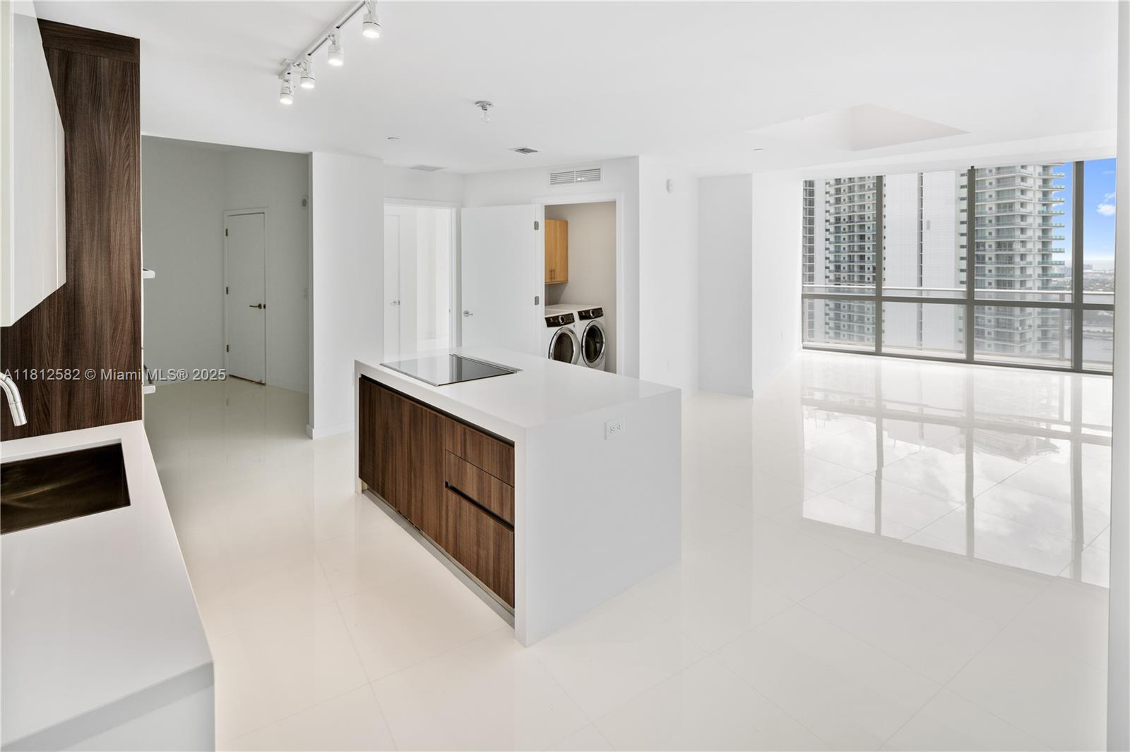 851 NE 1st Ave #4203, Miami FL 33132
