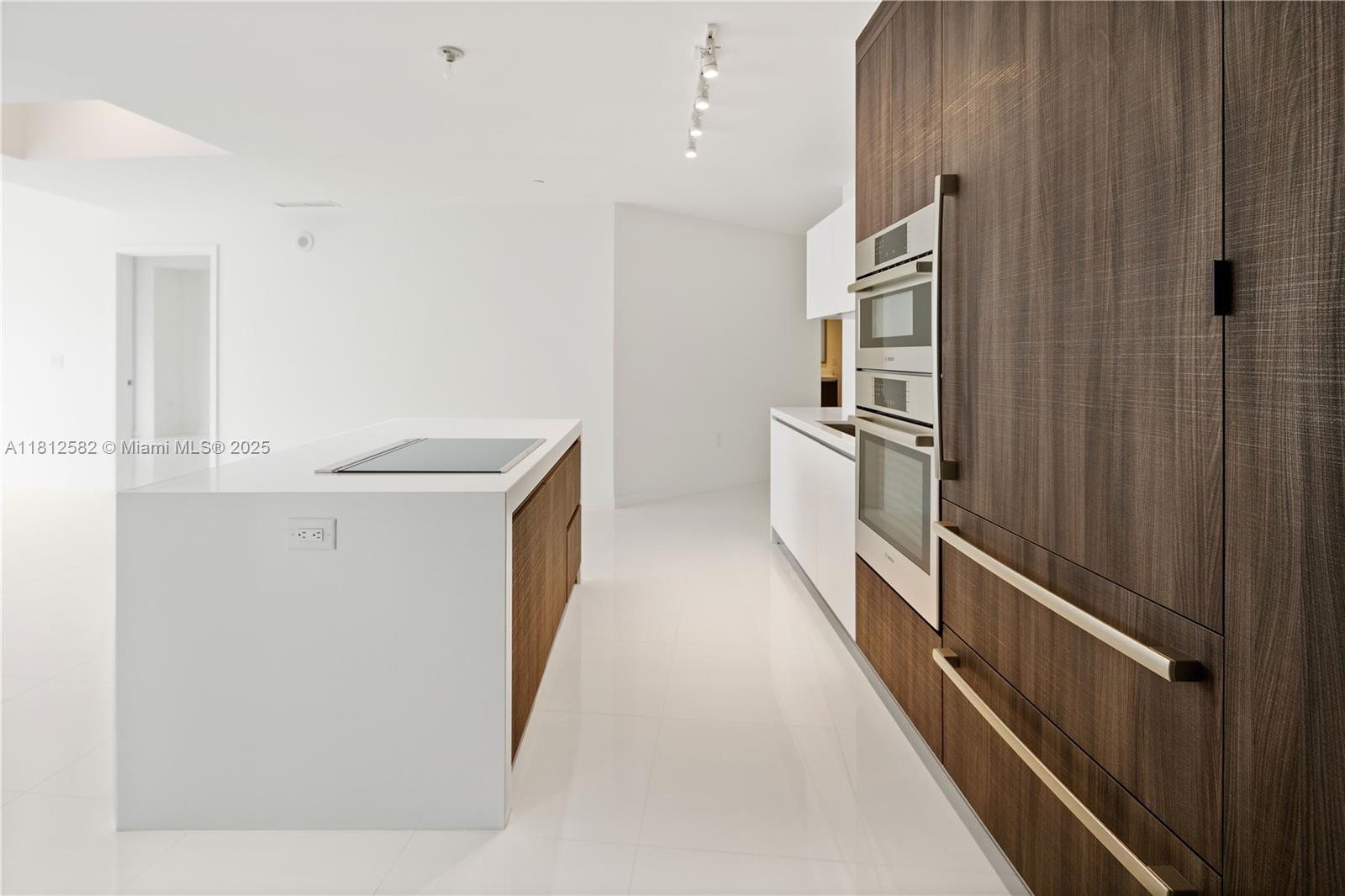 851 NE 1st Ave #4203, Miami FL 33132