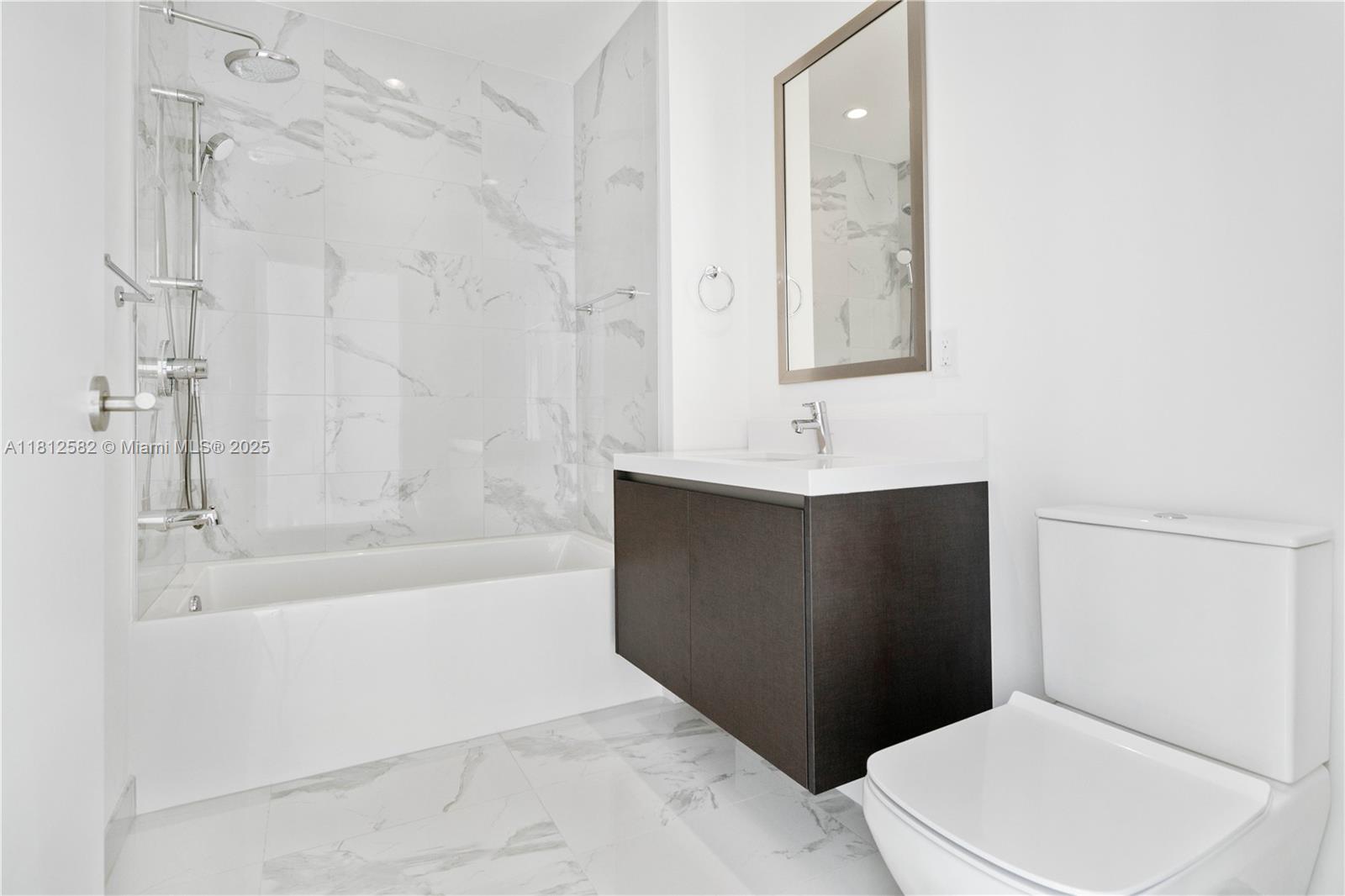 851 NE 1st Ave #4203, Miami FL 33132
