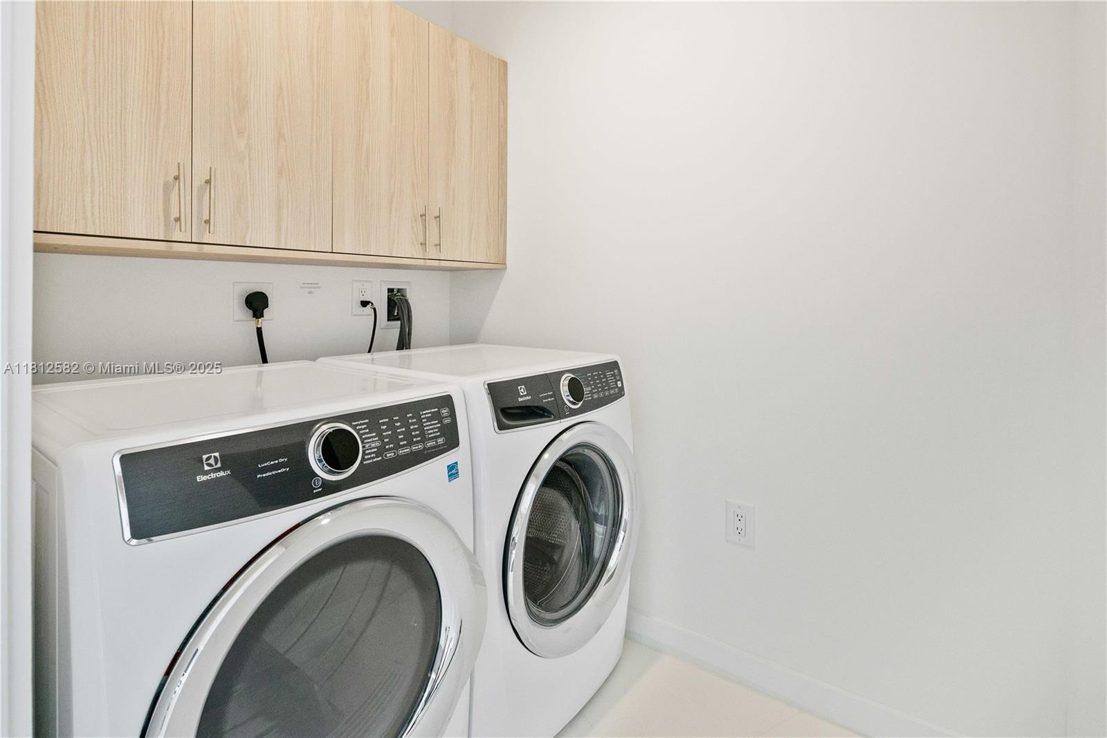 851 NE 1st Ave #4203, Miami FL 33132