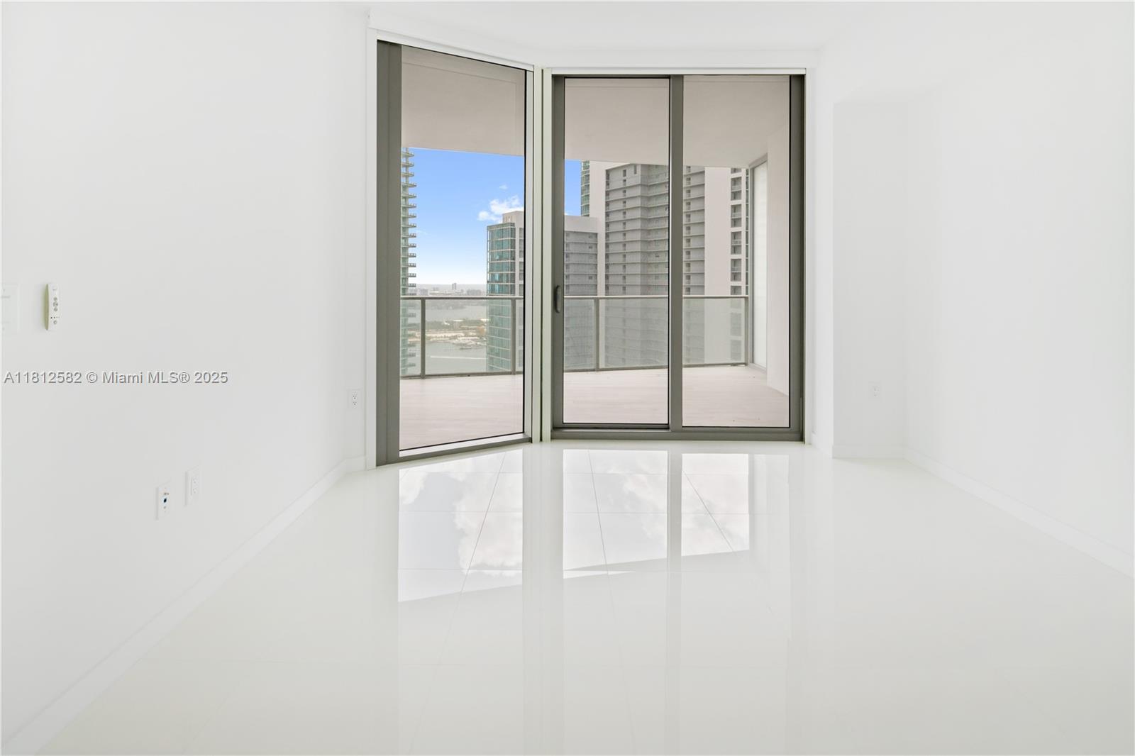 851 NE 1st Ave #4203, Miami FL 33132