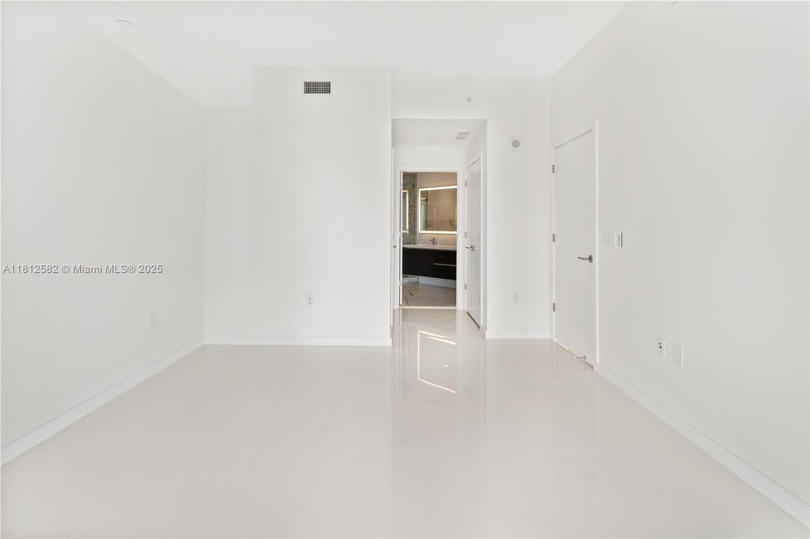 851 NE 1st Ave #4203, Miami FL 33132