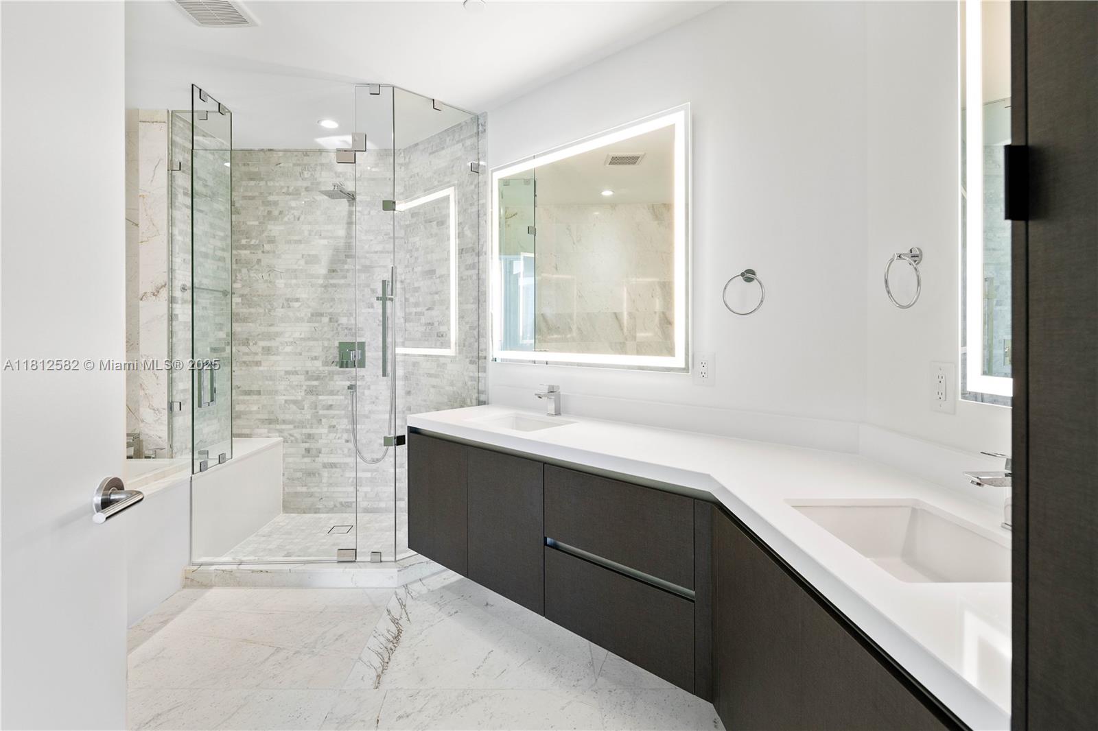 851 NE 1st Ave #4203, Miami FL 33132