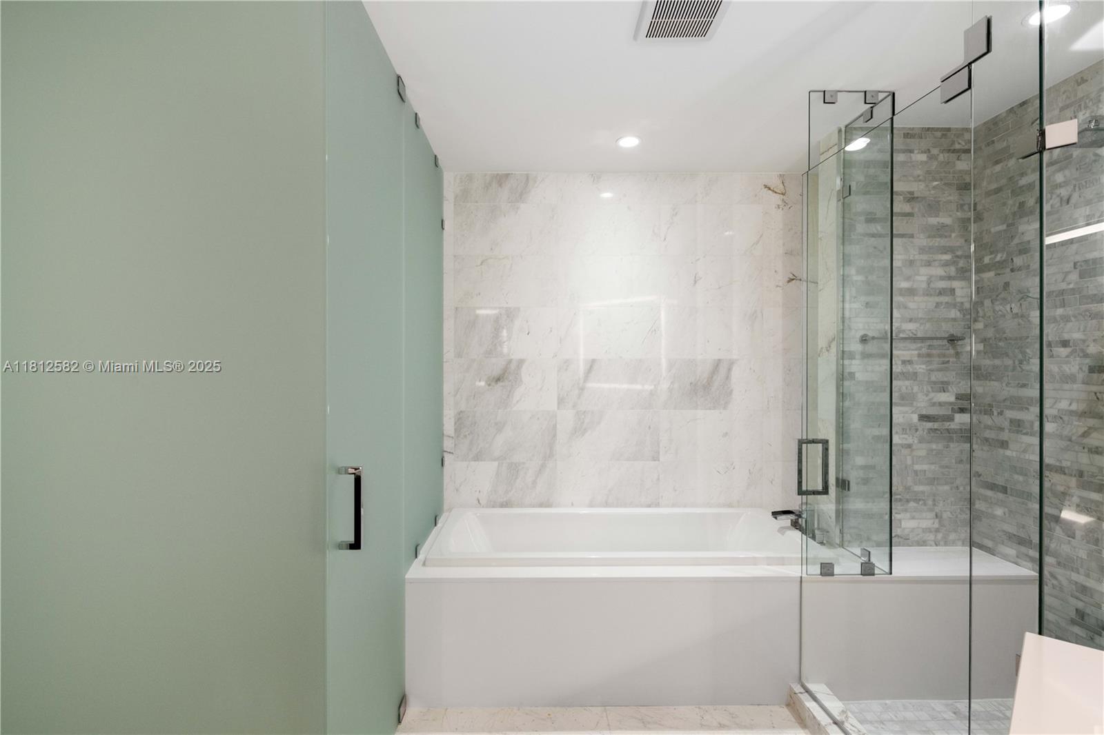 851 NE 1st Ave #4203, Miami FL 33132