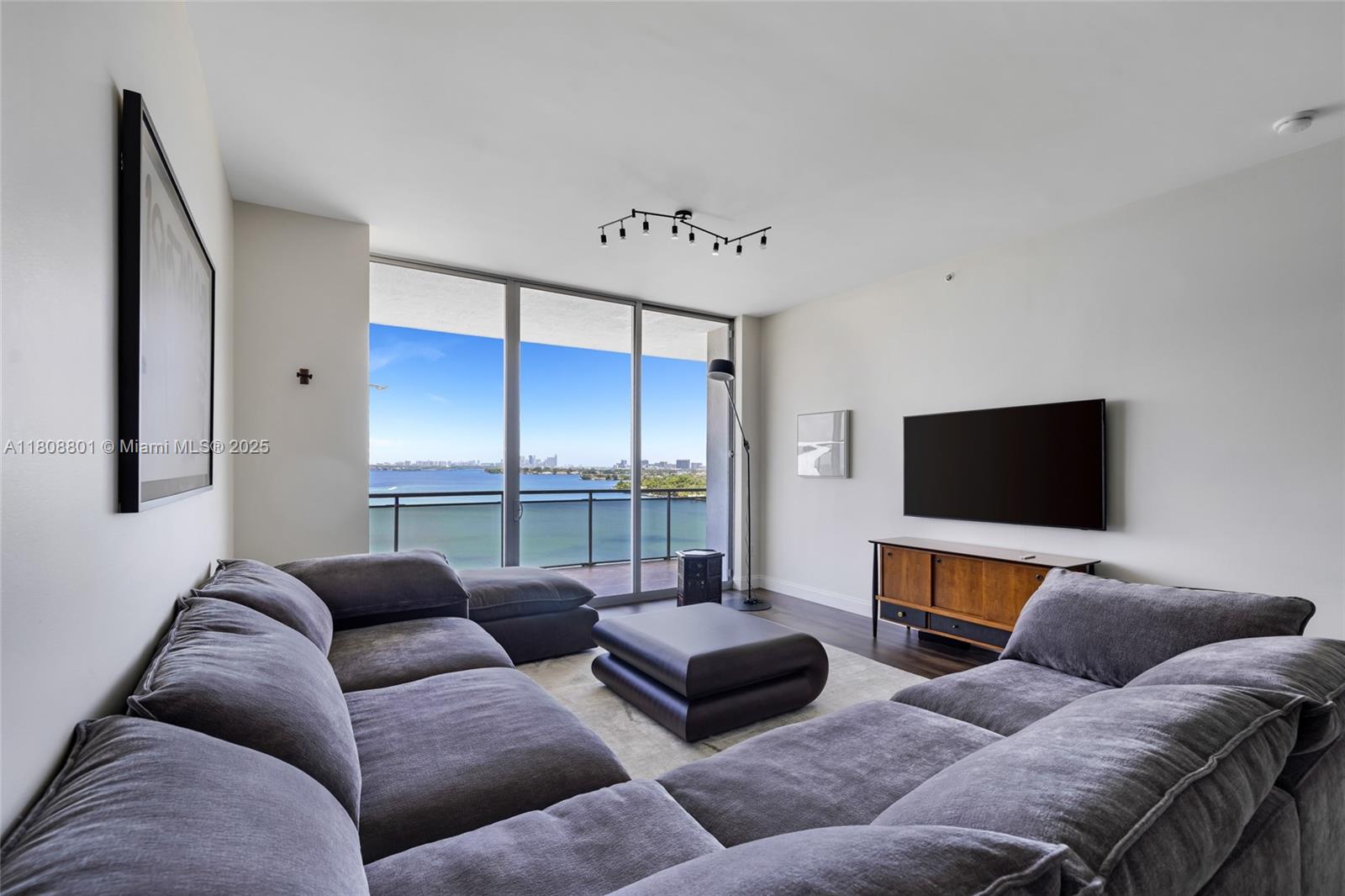 Property photo # 4