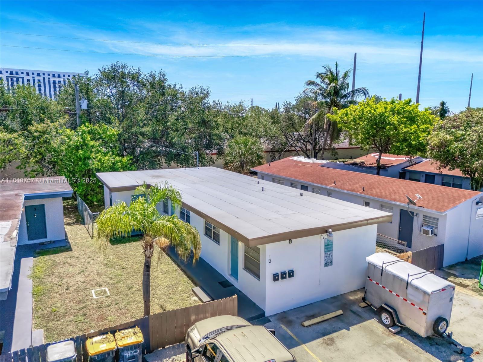 121 SW 5th Ct, Dania Beach, Florida image 1