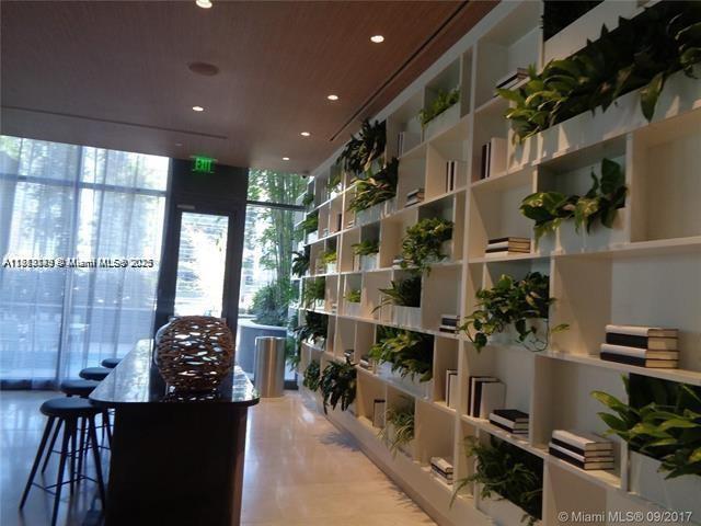 45 SW 9th St #2709, Miami, Florida image 21