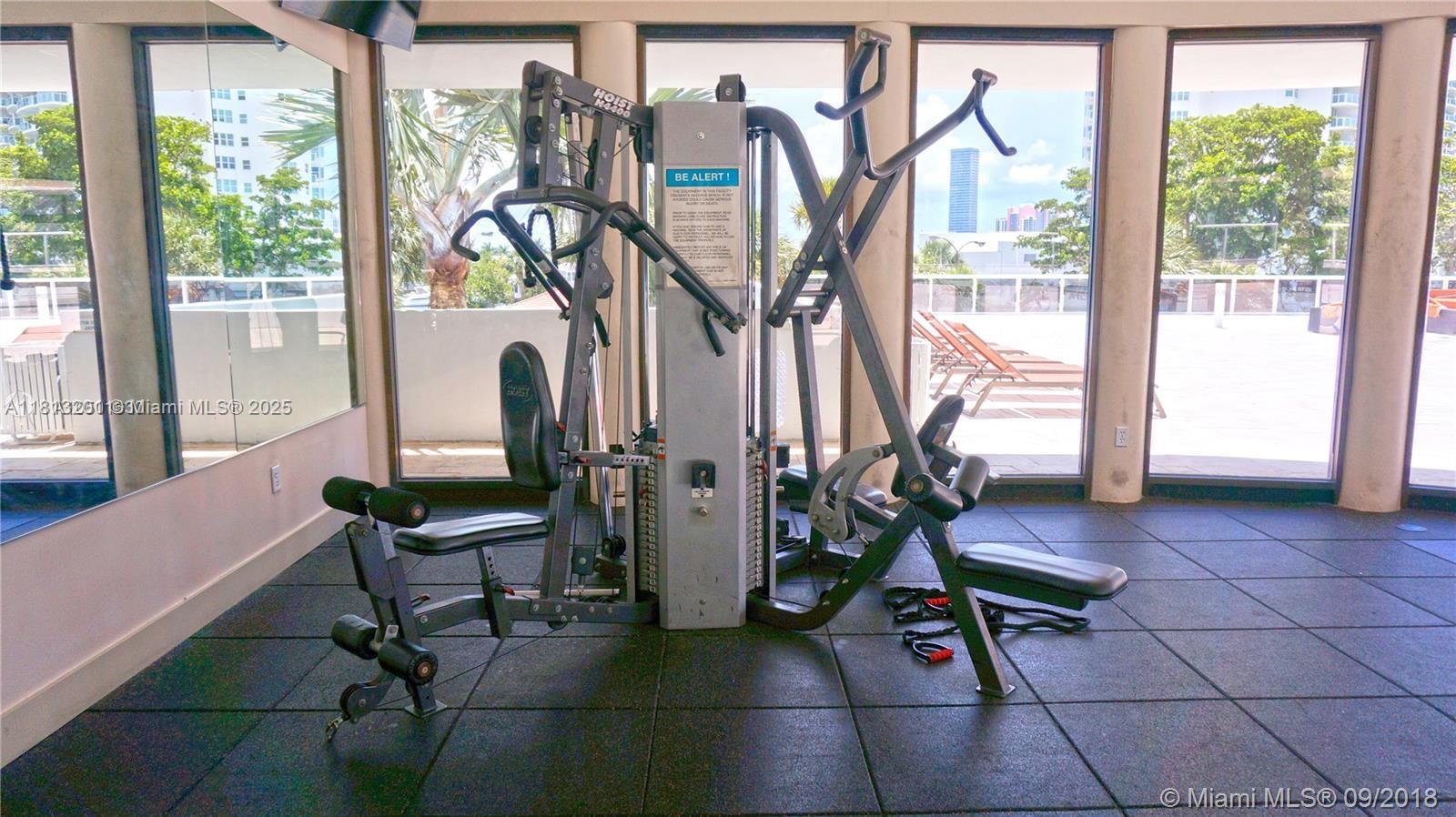 20505 E Country Club Dr #2039, Aventura, Florida image 14