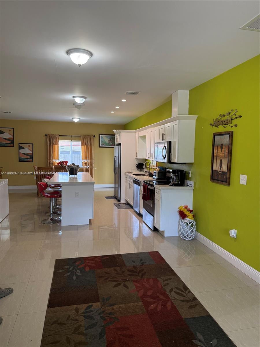 3560 NW 212th St, Miami Gardens, Florida image 2