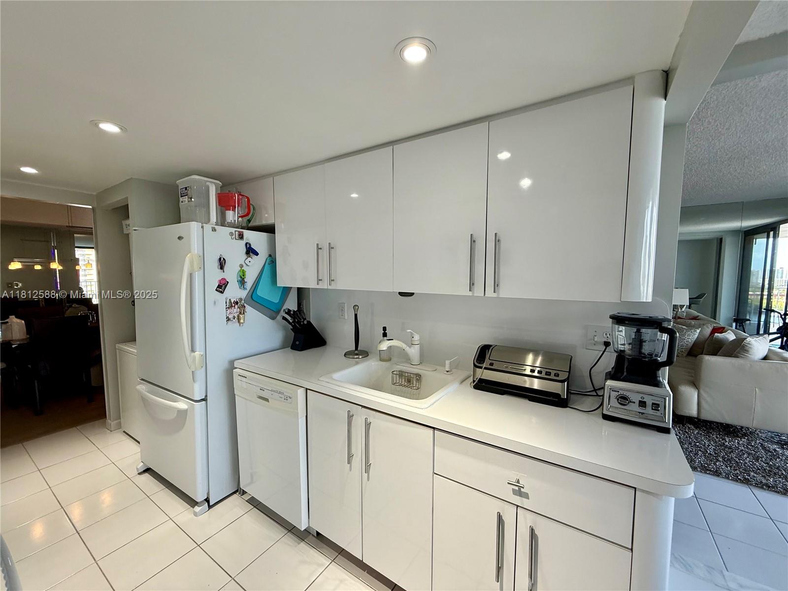 Property photo # 4