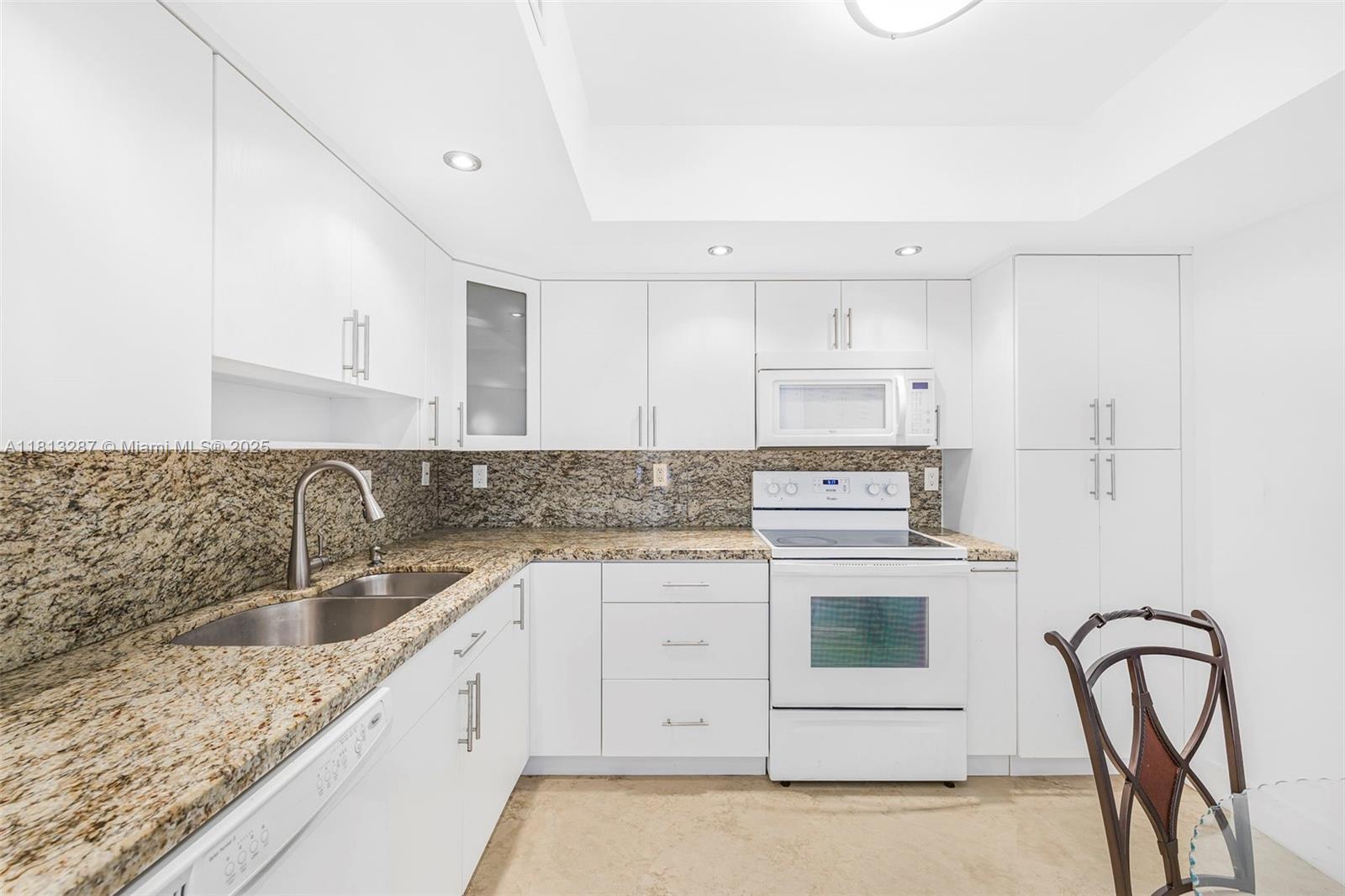 3180 S Ocean Dr 511