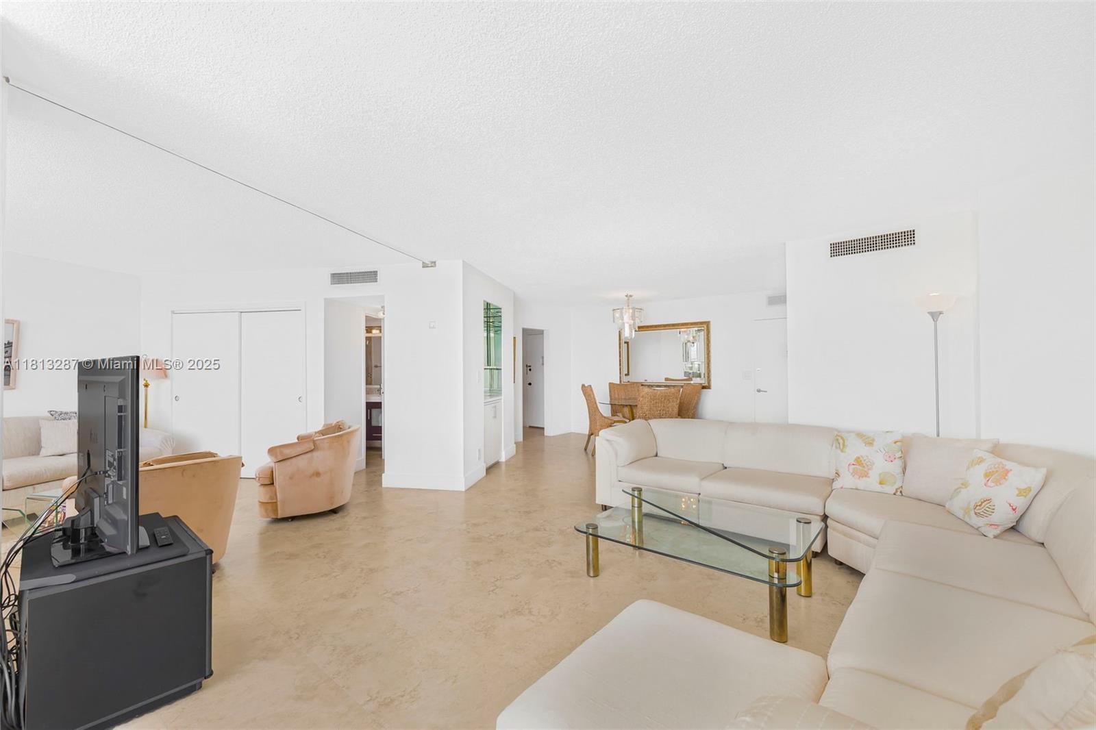 3180 S Ocean Dr 511