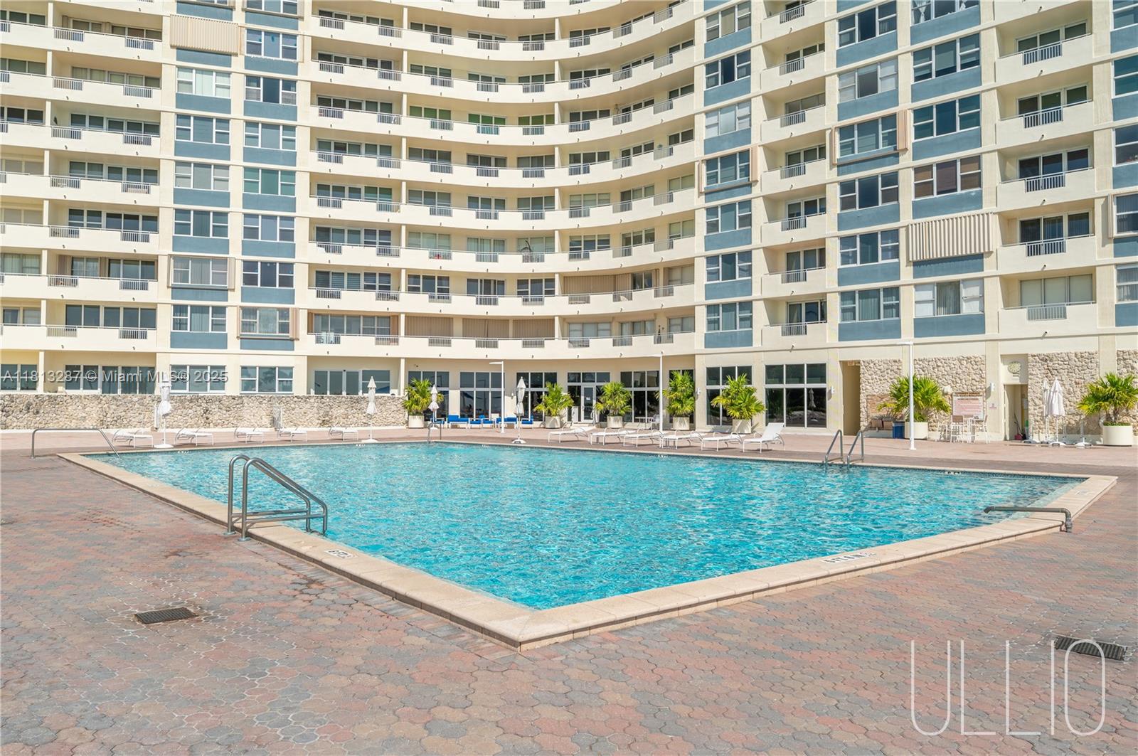 3180 S Ocean Dr 511