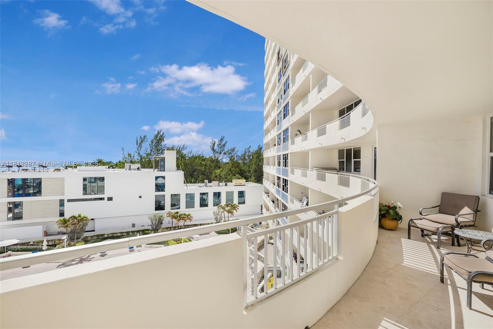 3180 S Ocean Dr 511