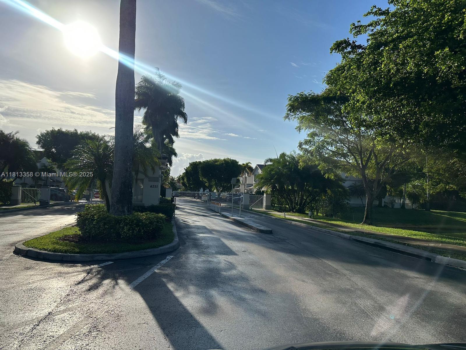 11281 NW 42nd Ter, Doral, Florida image 3