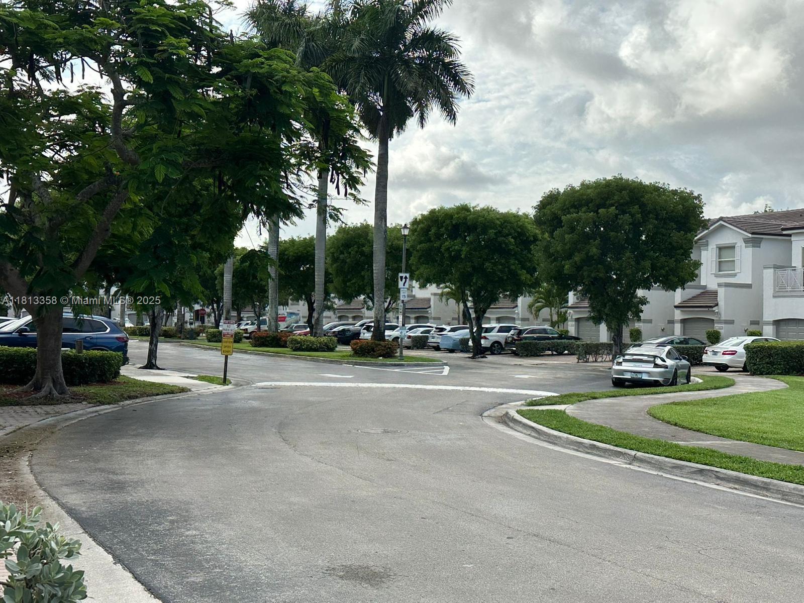 11281 NW 42nd Ter, Doral, Florida image 4