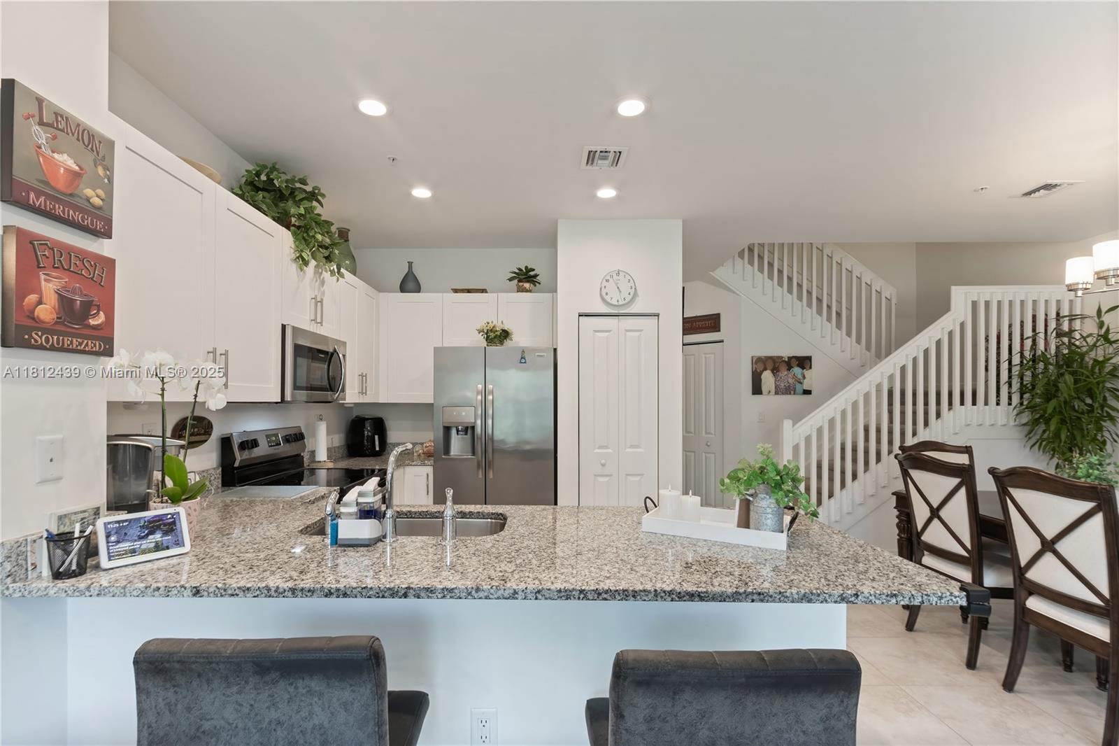 6274 SE Fauna Ter, Hobe Sound, Florida image 9