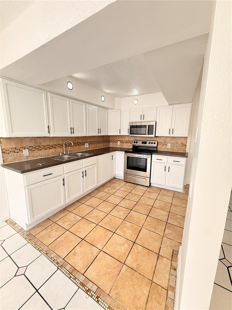Property photo # 3
