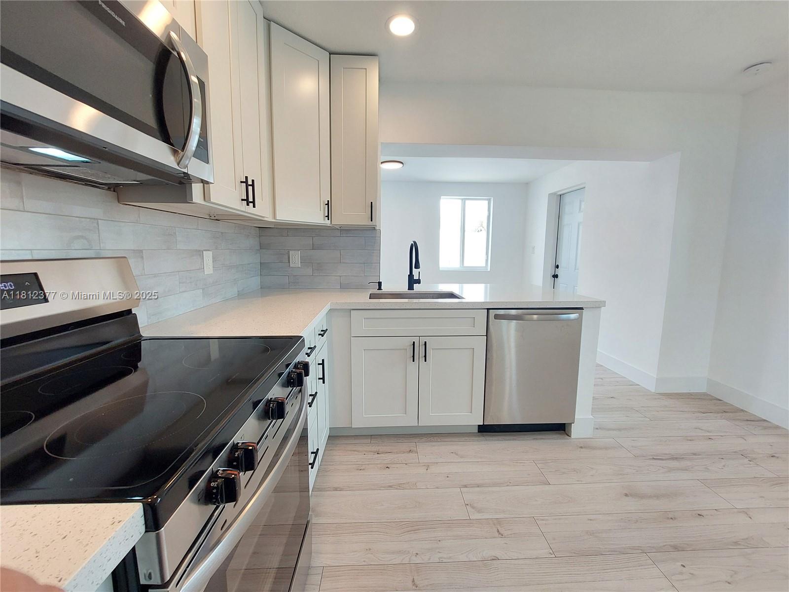 4579 NW 16th Way, Tamarac, Florida image 17