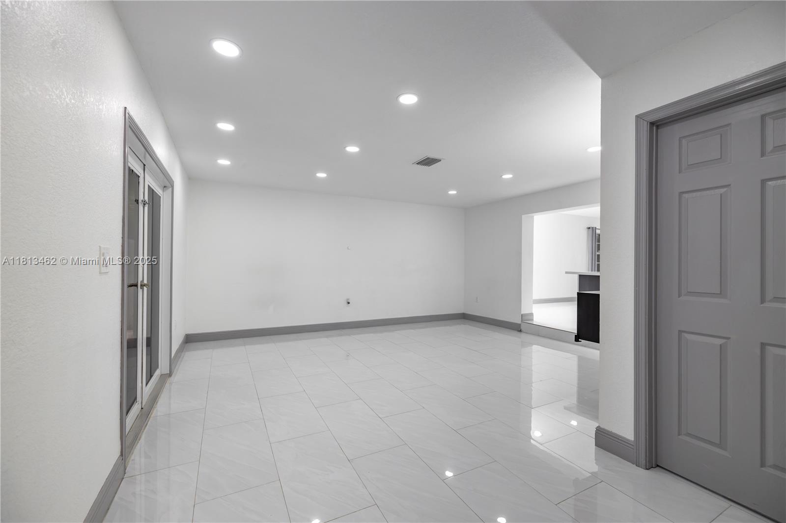 5330 E 6th Ave, Hialeah, Florida image 17
