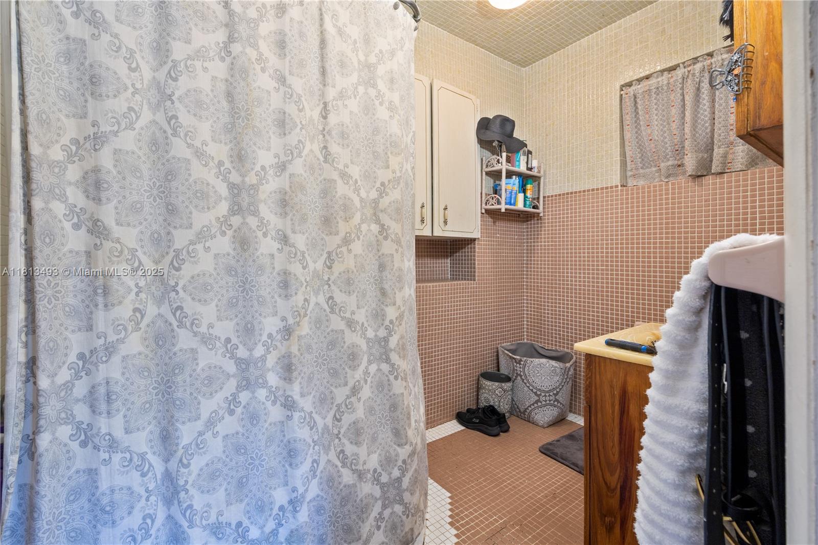 1706 N 45th Ave, Hollywood, Florida image 34