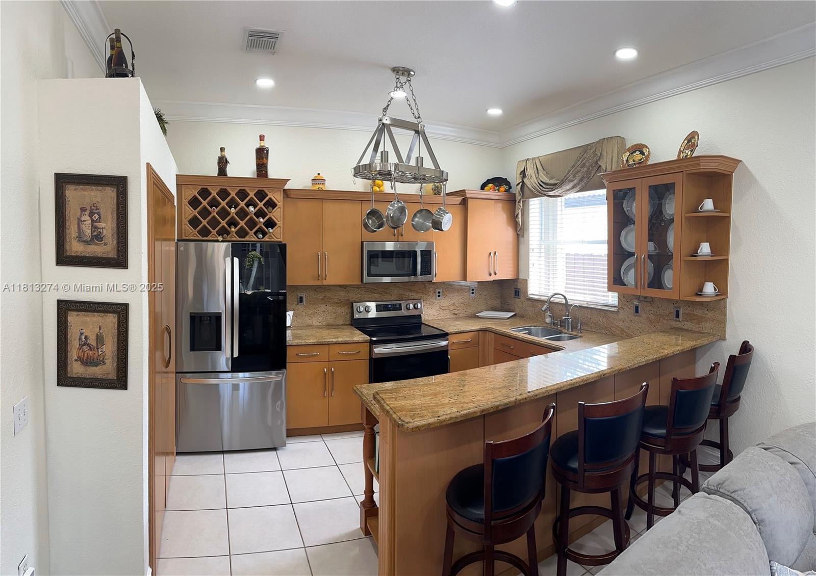 8792 NW 167th St, Miami Lakes, Florida image 14