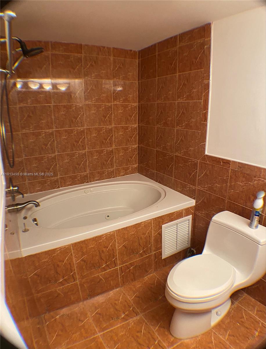 2061 NW 47th Ter #205, Lauderhill, Florida image 26