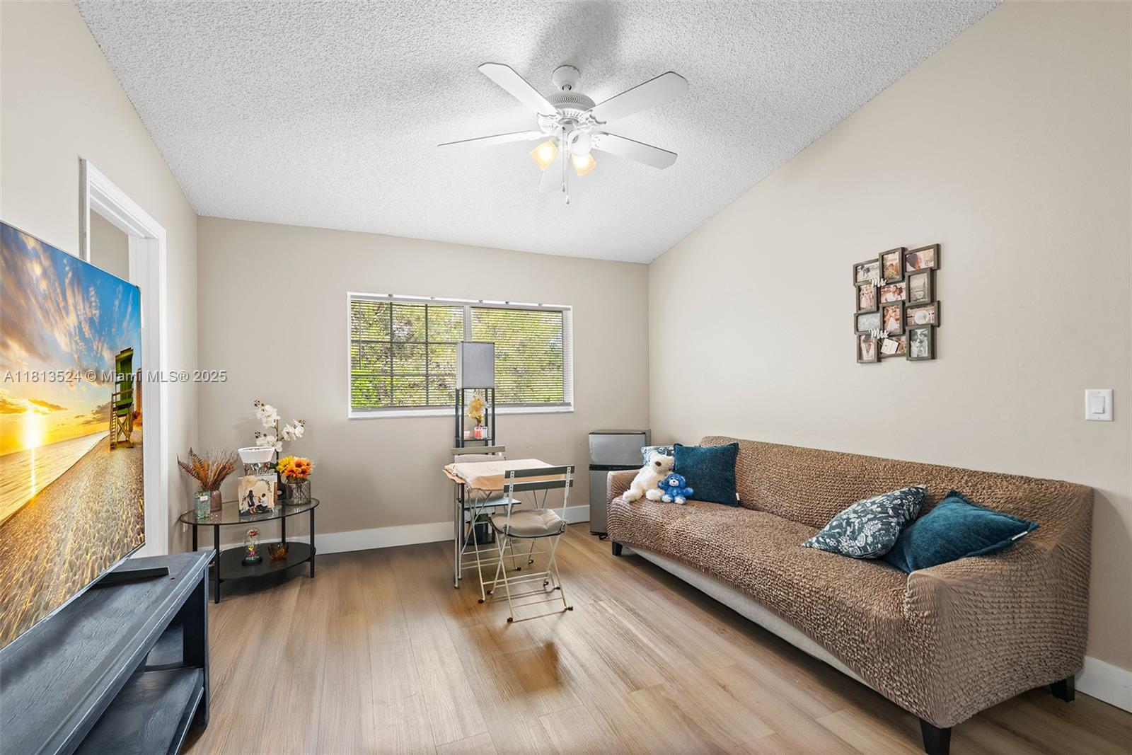 Property photo # 9
