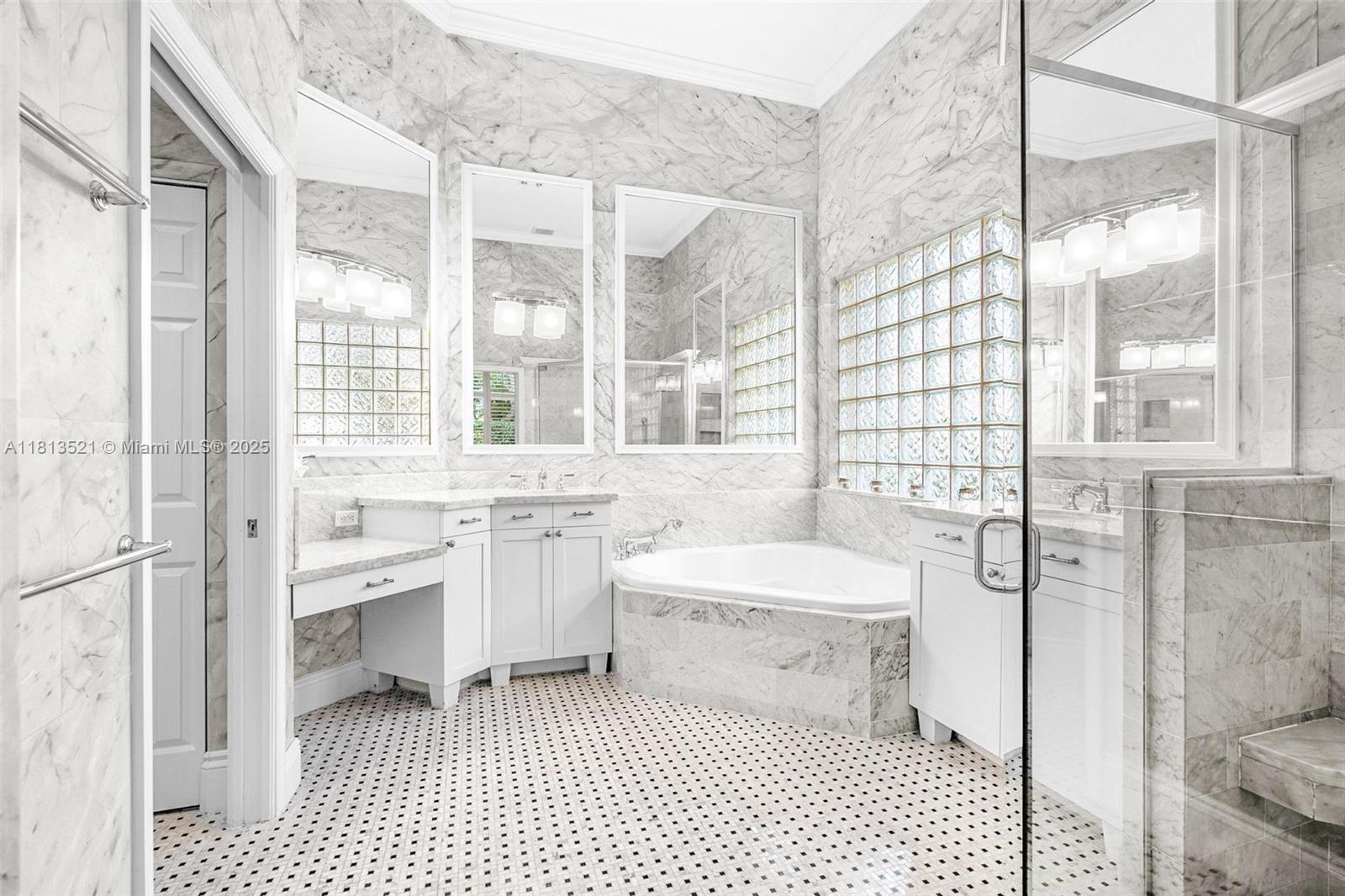 1326 Ginger Cir, Weston, Florida image 32