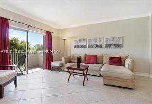 1455 N Treasure Dr #3R, North Bay Village, Florida image 2