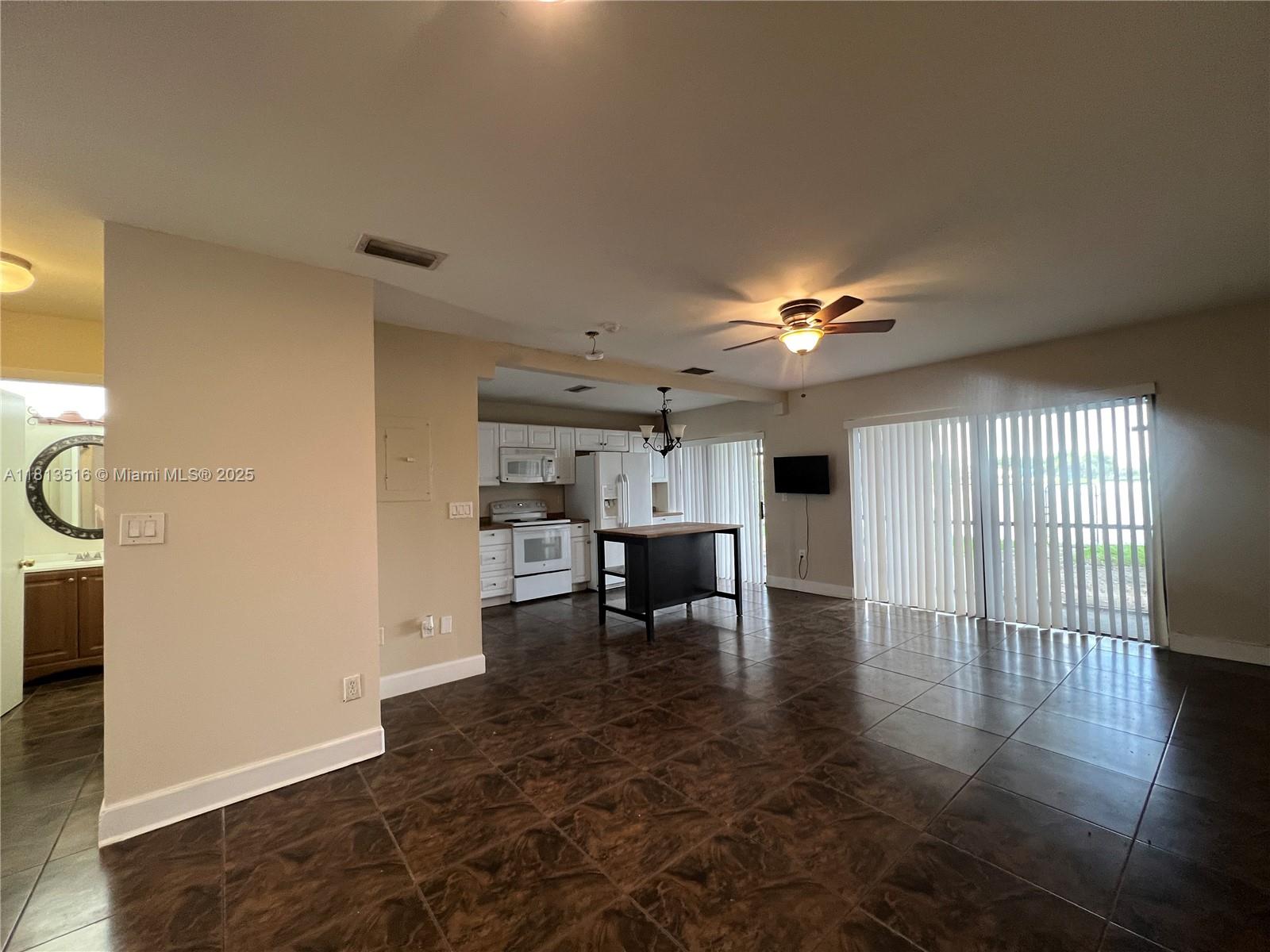 Property photo # 9