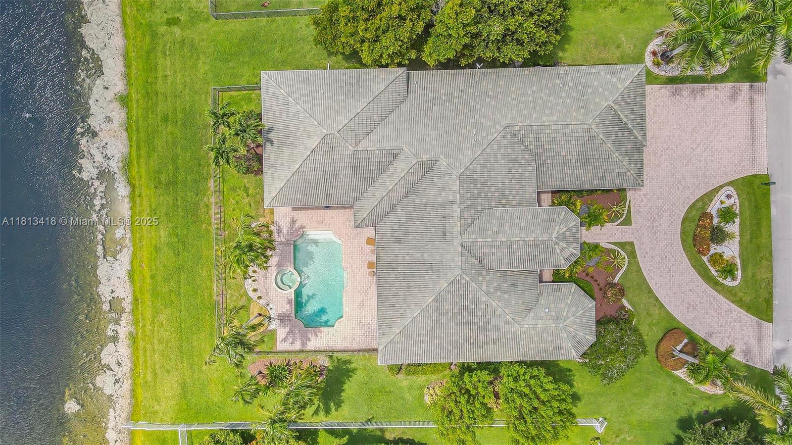 3250 W Stonebrook Cir, Davie, Florida image 4