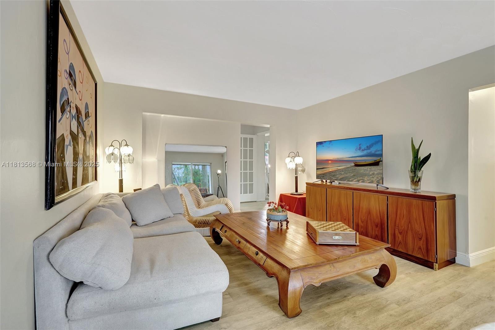 1319 Buchanan St, Hollywood, Florida image 19